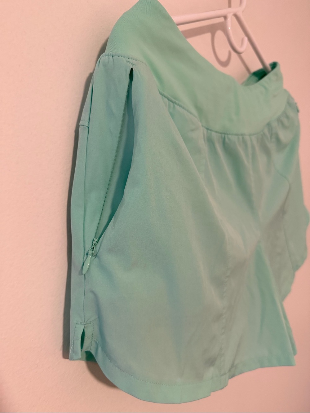 Tek Gear Women’s Medium Mint Green Athletic Running Shorts Zip Pockets - Picture 4 of 9